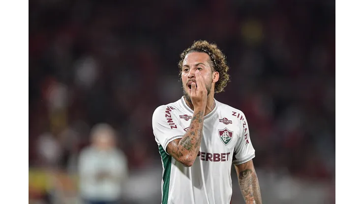 Guga comenta negociações e lamenta erro que custou derrota do Fluminense. Foto: Thiago Ribeiro/AGIF
