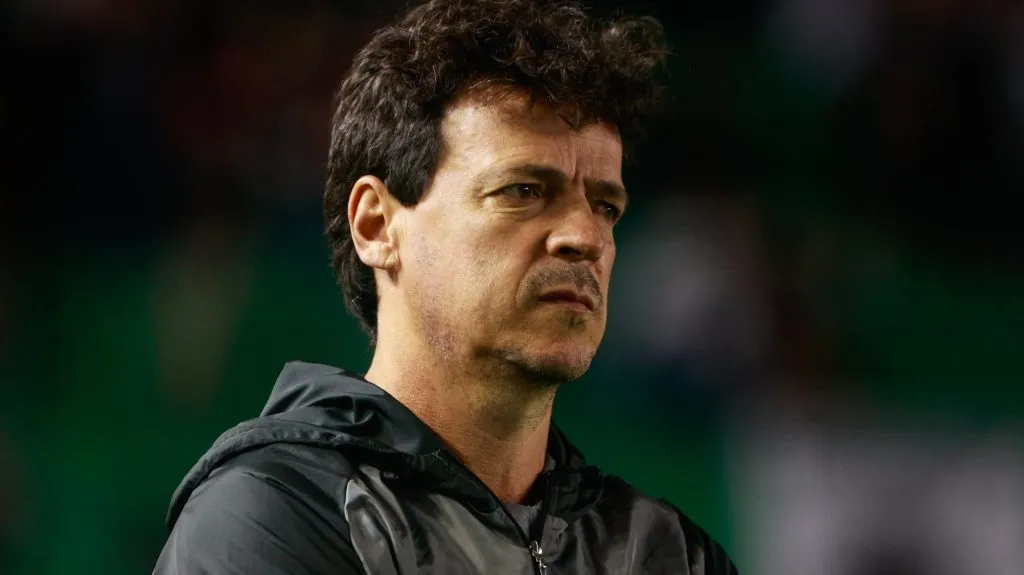 Fernando Diniz durante partida. Foto: Luiz Erbes/AGIF