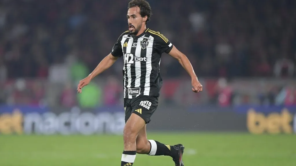 Igor Gomes jogador do Atlético-MG durante partida contra o Flamengo no estádio Maracanã pelo campeonato Copa Do Brasil 2025. Foto: Thiago Ribeiro/AGIF