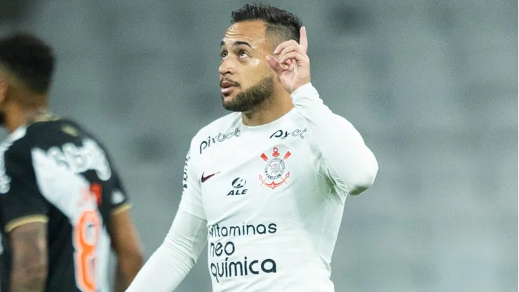 Maycon foi elogiado pela torcida do Corinthians pelo gol e entrega diante do Vasco