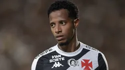 Tchê Tchê se lesionou ainda no primeiro tempo, preocupando os vascaínos