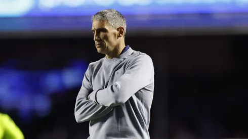 Vojvoda, atuando como técnico do Fortaleza em partida pelo campeonato brasileiro