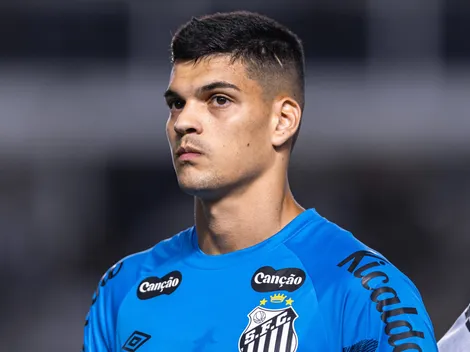 Gabriel Brazão sofre críticas após atuação em Bahia x Santos
