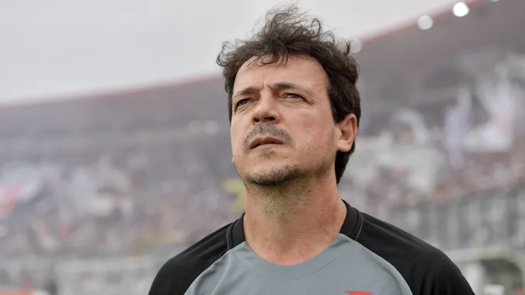 Fernando Diniz tecnico do Vasco durante partida contra o Corinthians no estadio Sao Januario pelo campeonato Brasileiro A 2025. Foto: Thiago Ribeiro/AGIF