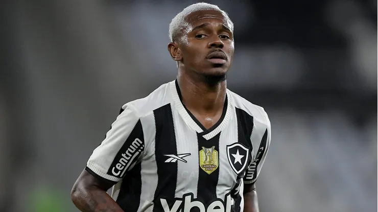 Torcida do Botafogo gostou do desempenho de Jeffinho em Caxias do Sul