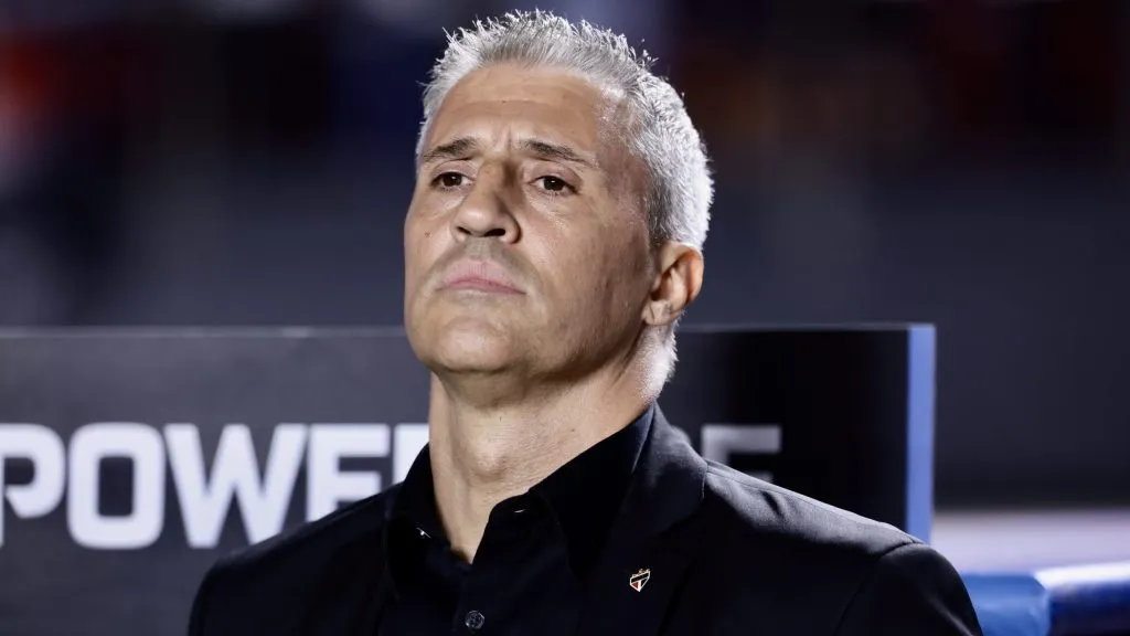 Crespo pediu paciência com Lucas Moura – Foto: Marcello Zambrana/AGIF