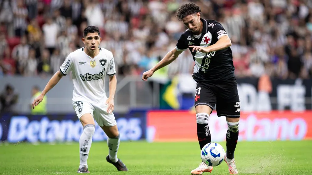 Vasco x Botafogo se enfrentaram recentemente pelo Campeoanto Brasileiro – Foto: Isabela Azine/AGIF