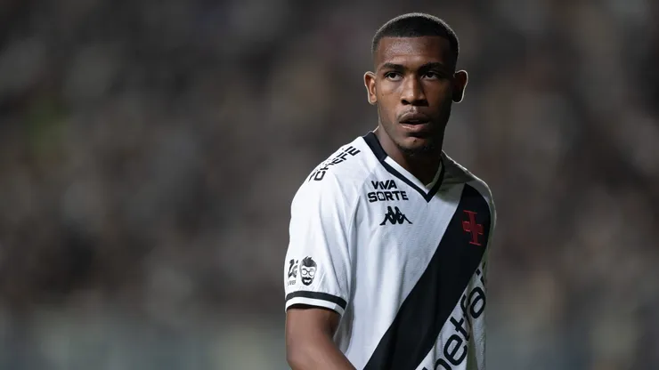 Rayan, jogador do Vasco. Foto: Jorge Rodrigues/AGIF.