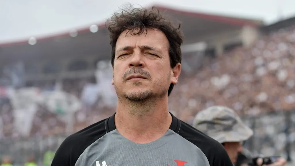 Fernando Diniz, técnico do Gigante da Colina. Foto: Thiago Ribeiro/AGIF.