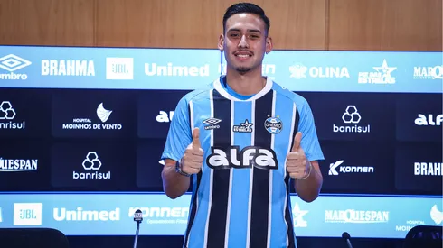 Erick Noriega, em sua apresentação no Grêmio (LUCAS UEBEL/GREMIO FBPA)
