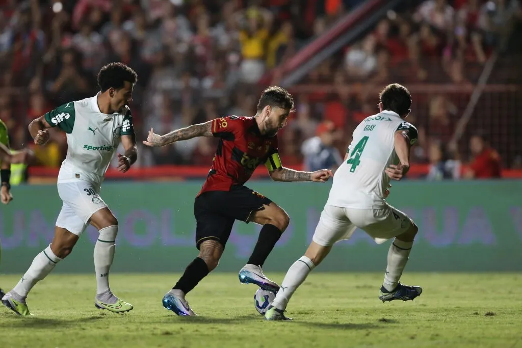 Palmeiras venceu por 2 a 1 no último jogo contra o Sport, com Lucas Lima em campo. Foto: Marlon Costa/AGIF