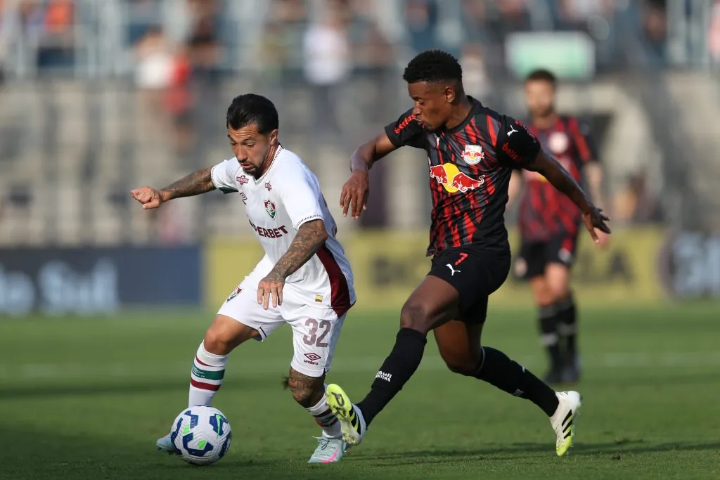 Lucho Acosta marcou seu primeiro gol pelo Fluminense na derrota para o Bragantino. Foto: Marlon Costa/AGIF