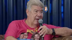 Joel Santana, durante participação em podcast (Reprodução/YouTube)