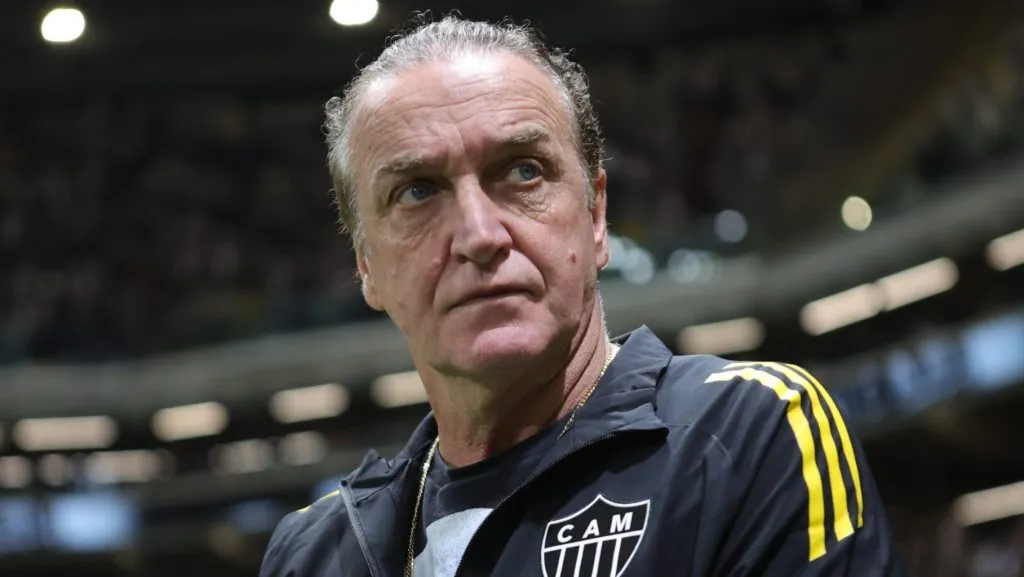 Cuca durante partida. Foto: Gilson Lobo/AGIF