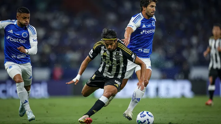 Wanderson, Scarpa e Lucas Silva no clássico Cruzeiro x Atlético-MG (Pedro Souza / Atlético)