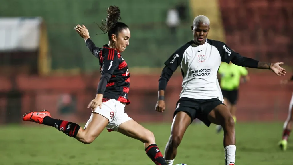 Partida entre Corinthians e Flamengo no Canindé em 2025