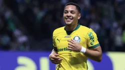 Vitor Roque, atacante do Palmeiras. Foto: Marcello Zambrana/AGIF.