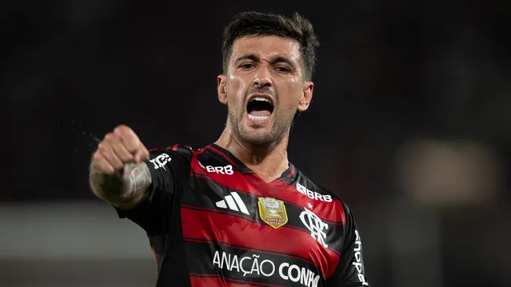 Arrascaeta comemorando gol pelo Flamengo. Foto: Jorge Rodrigues/AGIF