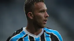 Arthur durante partida pelo Grêmio contra o Cruzeiro, no Mineirão, pelo Brasileirão 2018.
