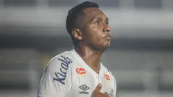 Santos contratou Morelos em 2023 - Foto: Reinaldo Campos/AGIF.
