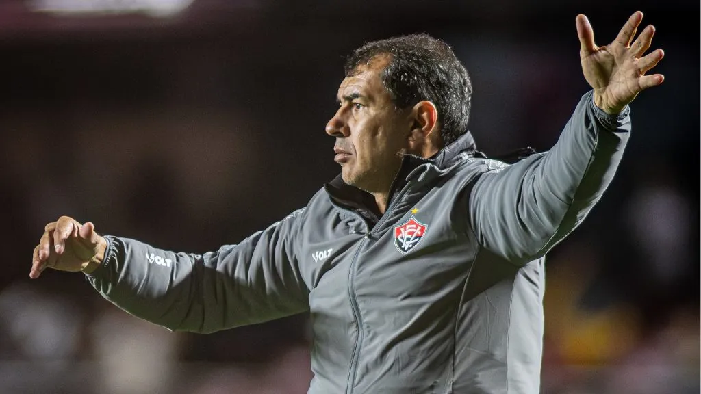 Fábio Carille não foi bem em seu último clube - (Foto: Victor Ferreira/Vitória).
