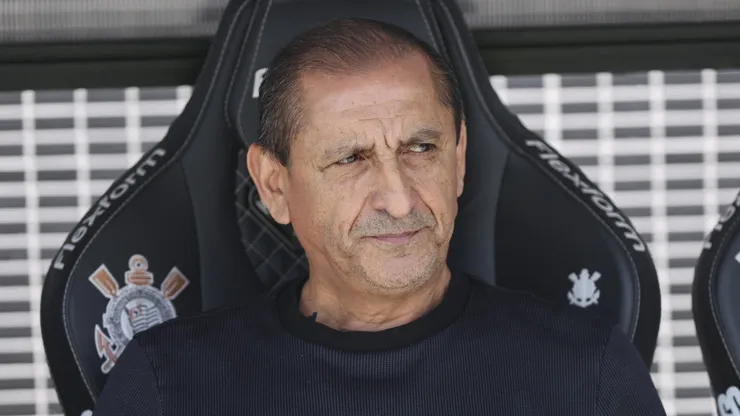 Ramón Díaz, ex-treinador do Corinthians. (Photo by Alexandre Schneider/Getty Images)