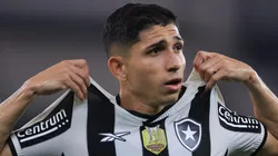 Savarino, atacante do Botafogo em partida pelo campeonato brasileiro