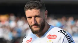 Zé Rafael chamou atenção no último treino do Santos
