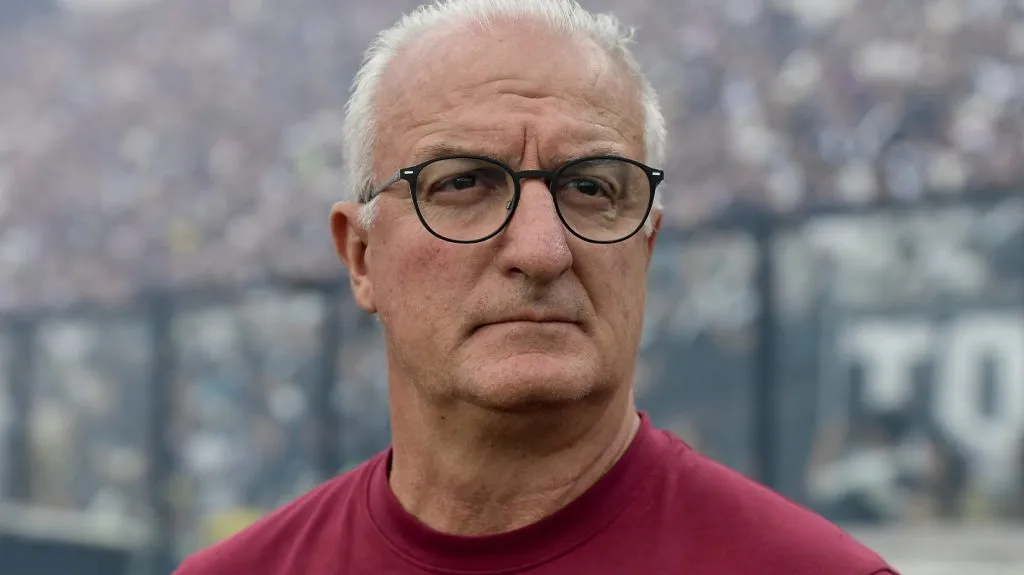 Dorival Júnior durante partida. Foto: Thiago Ribeiro/AGIF