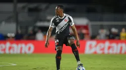 Luiz Gustavo explica que saída do Vasco foi por "mudança de vida" e aposta em projeto do Bahia. Foto: Thiago Ribeiro/AGIF