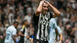 Junior Alonso, jogador do Atlético-MG, durante partida contra o Gremio no estadio Arena MRV pelo campeonato Brasileiro A 2025. Foto: Fernando Moreno/AGIF