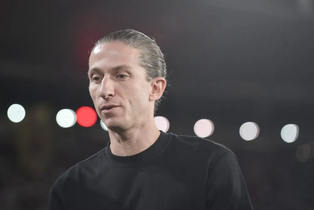 Filipe Luís sempre tenta fugir de comparações com Simeone e Jorge Jesus em trabalho no Flamengo. Foto: Thiago Ribeiro/AGIF
