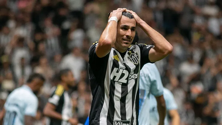 MG - BELO HORIZONTE - 17/08/2025 - BRASILEIRO A 2025, ATLÉTICO-MG X GRÊMIO - Junior Alonso jogador do Atlético-MG durante partida contra o Grêmio no estádio Arena MRV pelo campeonato Brasileiro A 2025. Foto: Fernando Moreno/AGIF