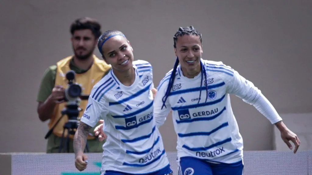 Letícia Ferreira e Byanca Brasil jogadoras do Cruzeiro