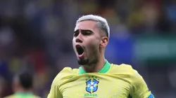 Andreas Pereira com a camisa da Seleção Brasileira.