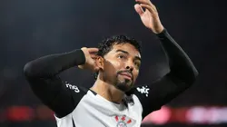 PR - CURITIBA - 27/08/2025 - COPA DO BRASIL 2025, ATHLETICO-PR X CORINTHIANS - Matheus Bidu jogador do Corinthians comemora seu gol durante partida contra o Athletico-PR no estadio Arena da Baixada pelo campeonato Copa Do Brasil 2025. Foto: Giovani Baccin/AGIF