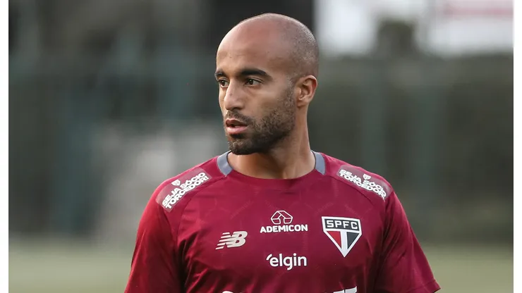 Lucas Moura virou sério problema no Tricolor