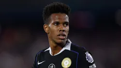 Estêvão durante partida do Chelsea na Premier League