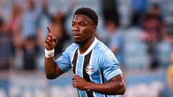 Amuzu pode ficar de fora de duelo contra o Flamengo