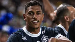 Pedro Rocha festeja gol pelo Remo (Samara Miranda/Ascom Remo)