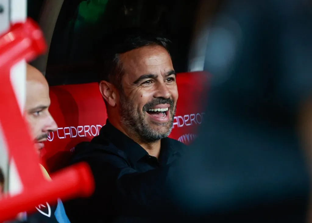 Artur Jorge, técnico do Al-Rayyan, pediu a contratação de Wesley, do Inter – Foto: Luiz Erbes/AGIF