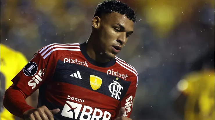 Victor Hugo, do Flamengo, será emprestado ao Santos até dezembro