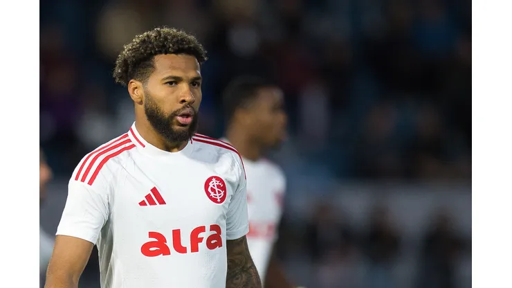 SP - BRAGANCA PAULISTA - 09/08/2025 - BRASILEIRO A 2025, BRAGANTINO X INTERNACIONAL - Wesley, ex-jogador do Internacional durante partida contra o Bragantino no estadio Cicero De Souza Marques pelo campeonato Brasileiro A 2025. Foto: Anderson Romao/AGIF
