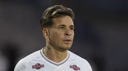 Soteldo durante partida contra o Massa Bruta