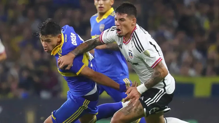 Alvo do Vasco, Alan Saldivia em ação pelo Colo-Colo (Foto: Marcos Brindicci/Getty Images)