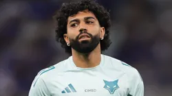 Gabigol durante aquecimento antes de partida entre Cruzeiro e Internacional, pelo Brasileirão, no Mineirão.