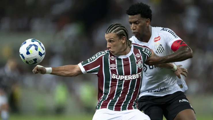 Santos e Fluminense medirão forças no domingo (31). Foto: Jorge Rodrigues/AGIF.