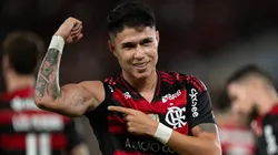 Luiz Araújo lidera o ataque do Flamengo diante do Grêmio. Jorge Rodrigues/AGIF