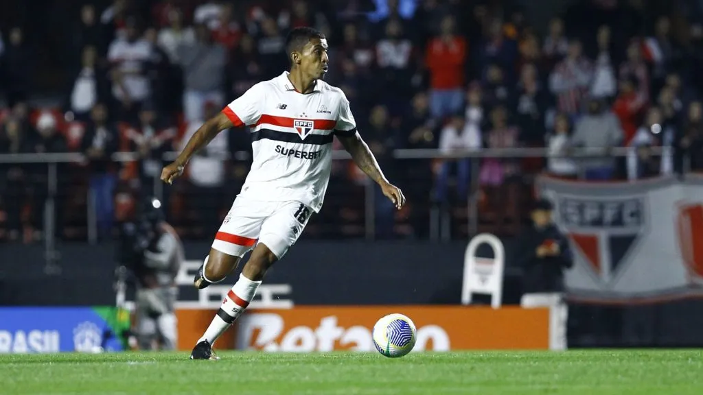 Luiz Gustavo durante partida realizada em 2024. Foto: Marco Miatelo/AGIF