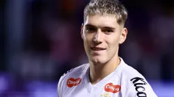 Benjamin Rollheiser, jogador do Santos durante partida contra o CRB no estadio Vila Belmiro pelo campeonato Copa Do Brasil 2025. Foto: Marcello Zambrana/AGIF